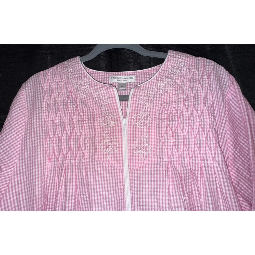 New W/O tags Miss Elaine Essentials Pink Gingham Zip Robe Housecoat Embroidered